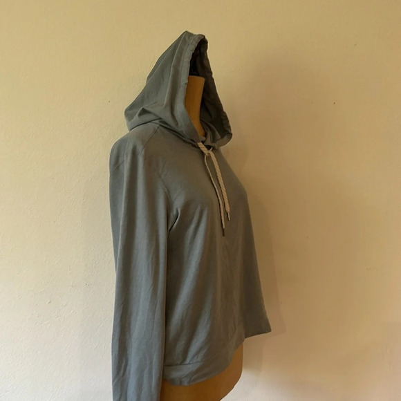 Vuori sz XS Halo essential hoodie super soft no fabric tag, great pre owned cond - Picture 4 of 8